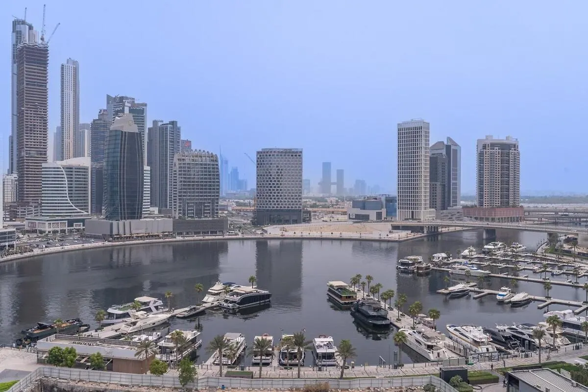 Homey 1-Bedroom Apartment In Business Bay With A View Of City Skyline! Dubai