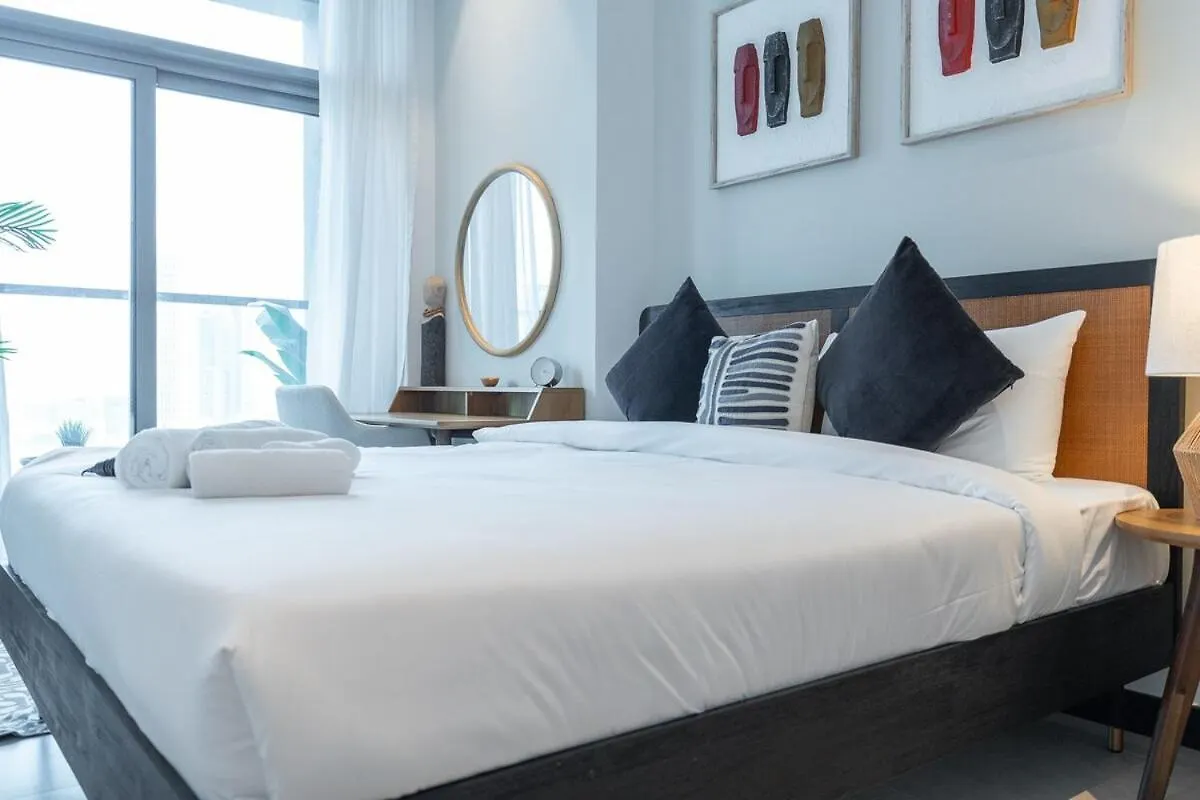 Homey 1-Bedroom Apartment In Business Bay With A View Of City Skyline! Dubai