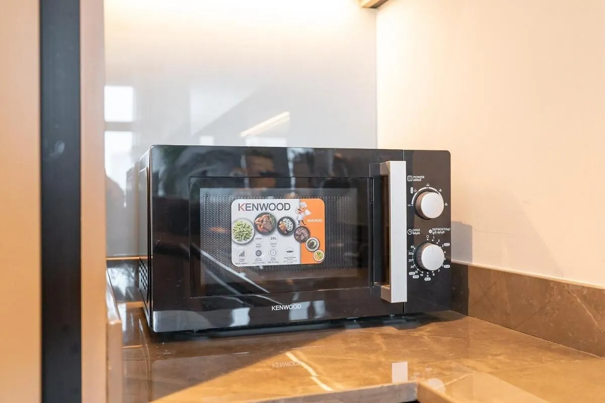 Homey 1-Bedroom Apartment In Business Bay With A View Of City Skyline! Dubai