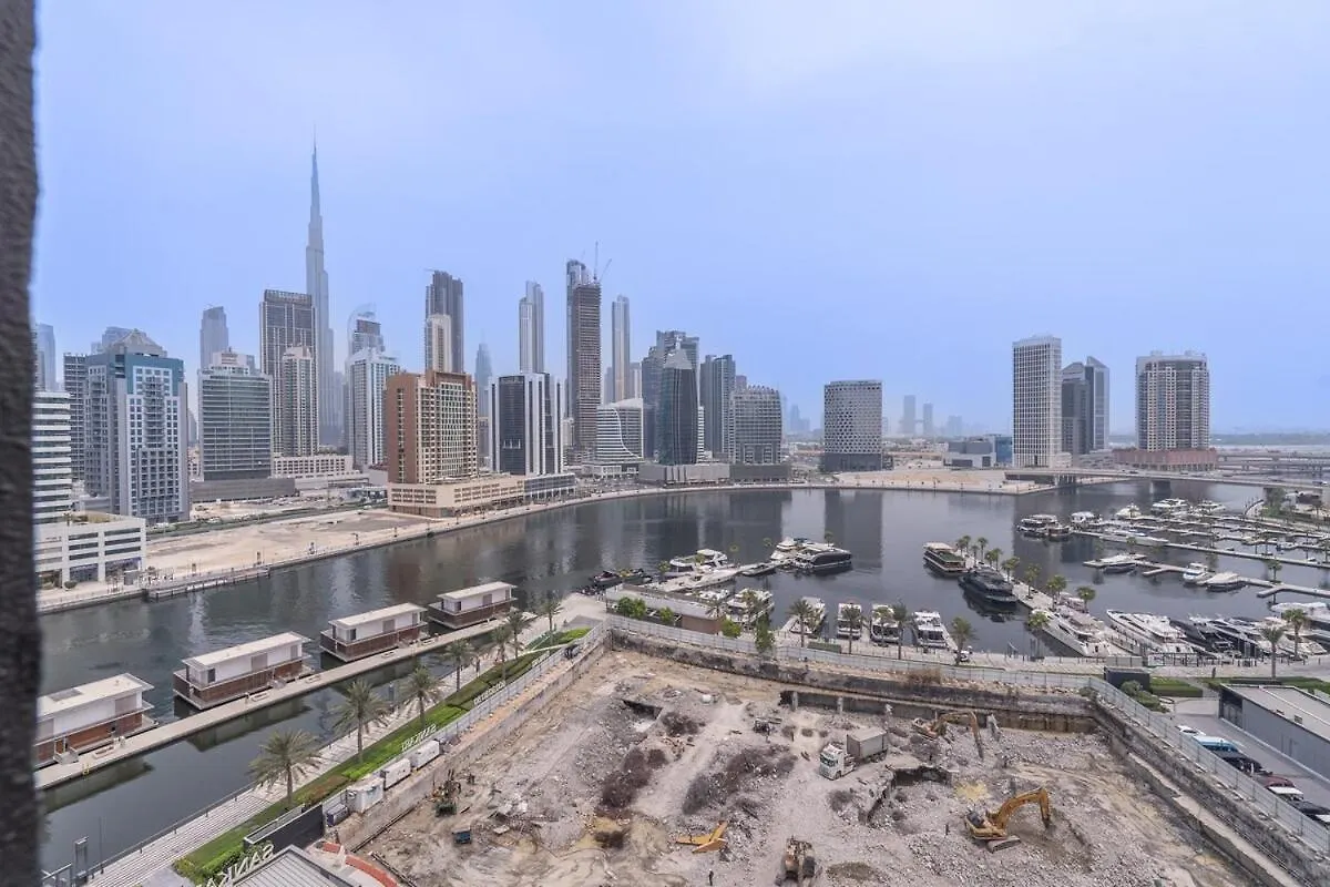 Homey 1-Bedroom Apartment In Business Bay With A View Of City Skyline! Dubai