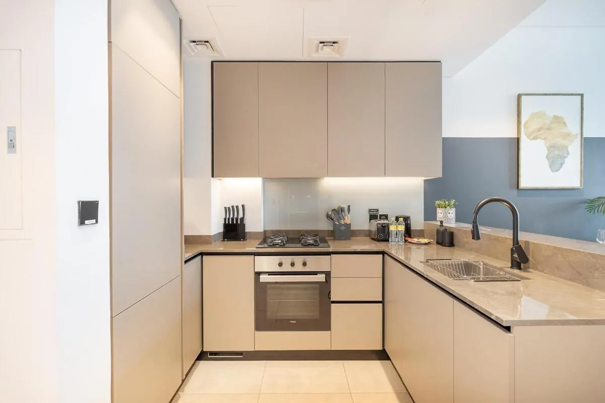 Homey 1-Bedroom Apartment In Business Bay With A View Of City Skyline! Dubai