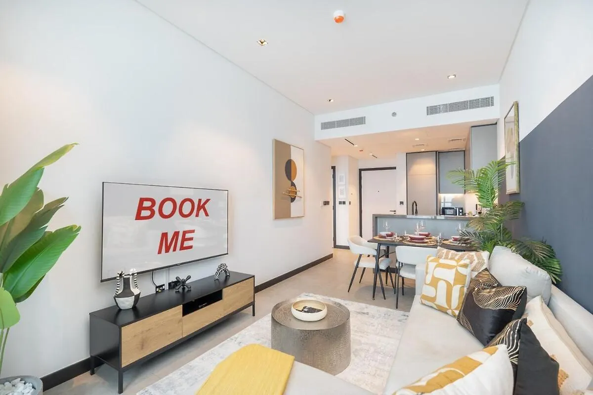 Homey 1-Bedroom Apartment In Business Bay With A View Of City Skyline! Dubai